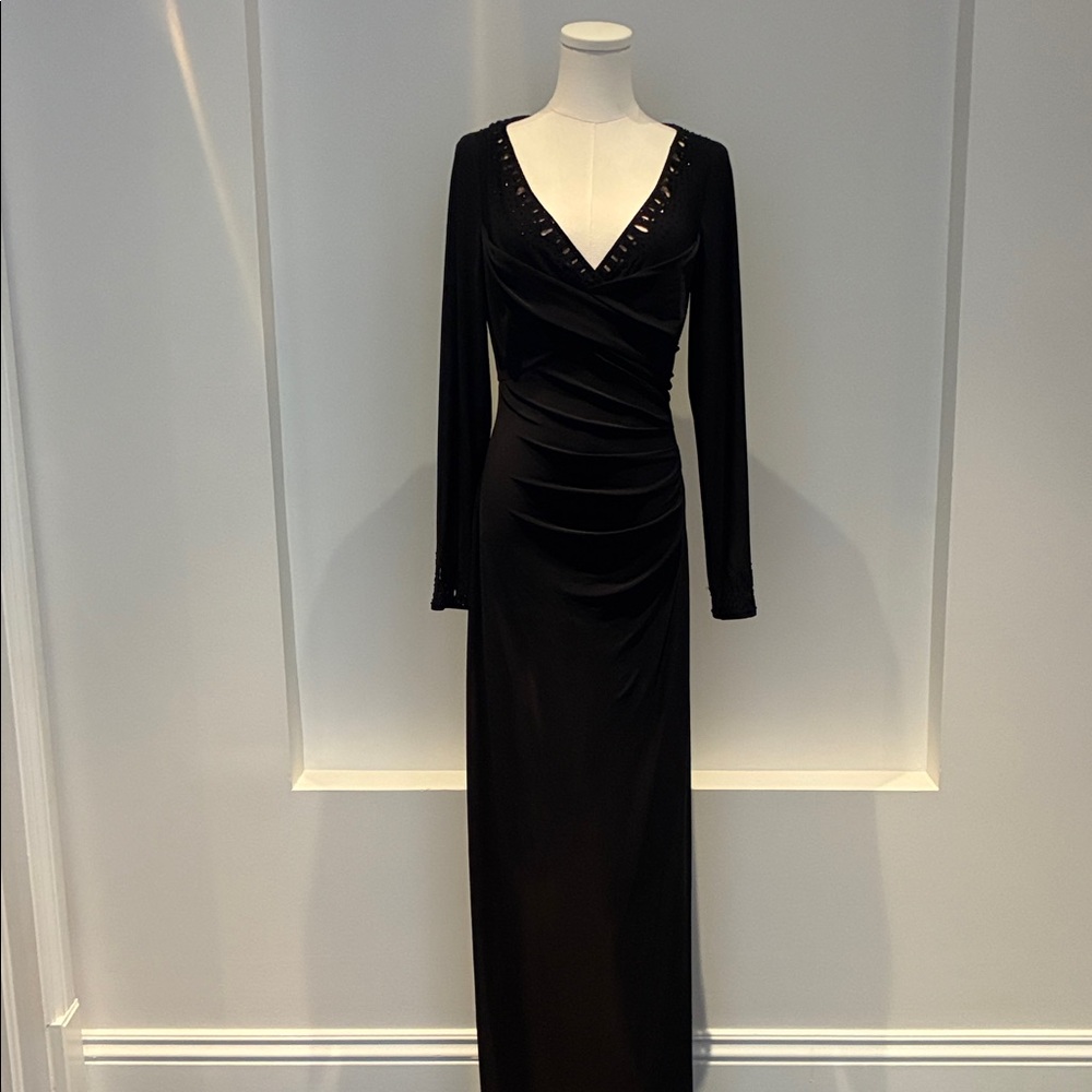 Elegant Black Long Sleeve V-Neck Evening Dress
